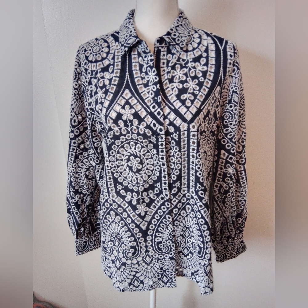 Chicos coveted Eyelet Billow Sleeve Shirt Size 12 - Picture 4 of 4